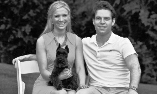 Kasselakis with female fiancee